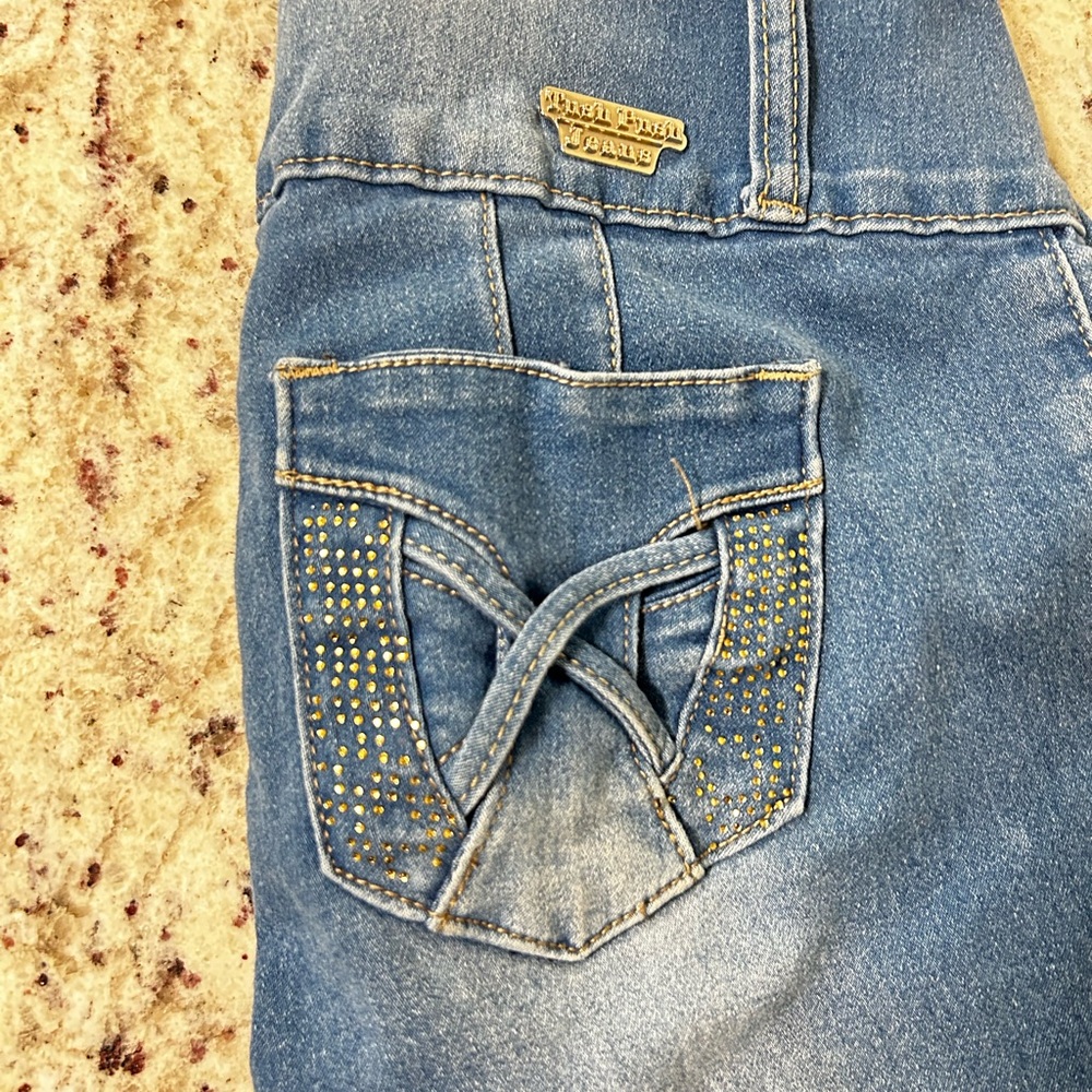 Tush Push Cute Jeans - Picture 3 of 13